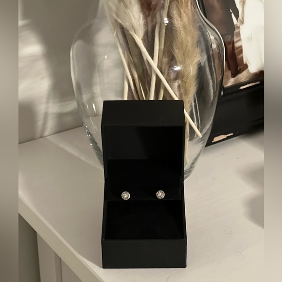 Sterling Silver Diamond Earrings - Picture 1 of 3